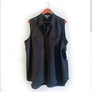 Sleeveless Soft Popover Blouse in Black Size: XL